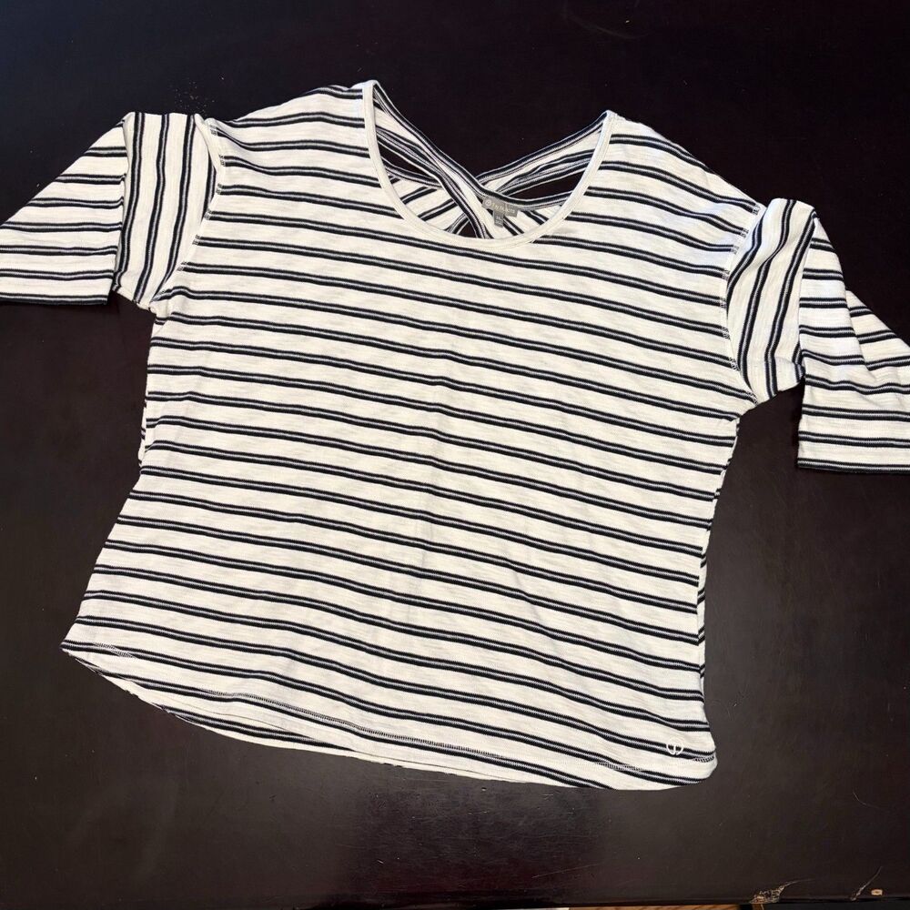 T by Talbots sz 2X Black & White Stripe Crossback T-Shirt Blouse ¾ sleeve Cotton